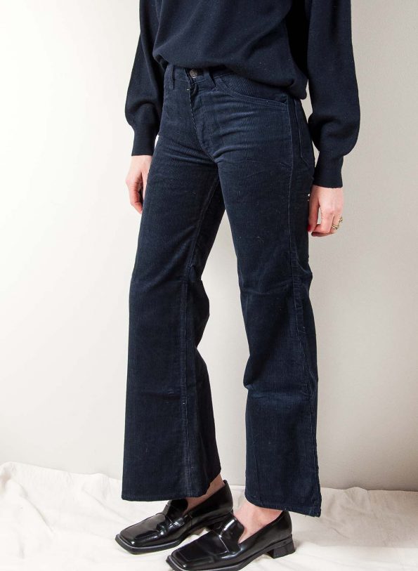 The dead stock corduroy Levis - Size 25 inch - Image 6