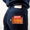 The dead stock corduroy Levis - Size 25 inch
