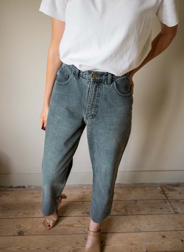 The greenish washed denim - Size 27 INCH