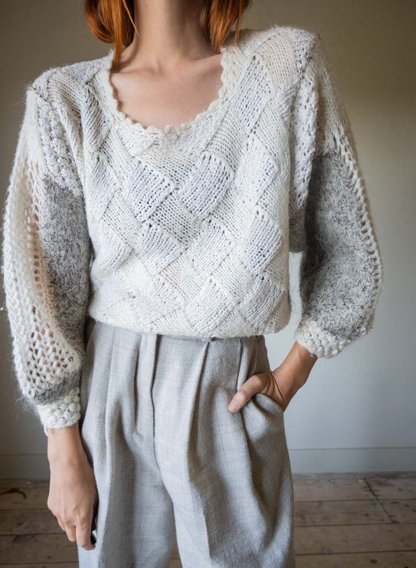 The fancy white toned knit - Size up to 38 - Image 2