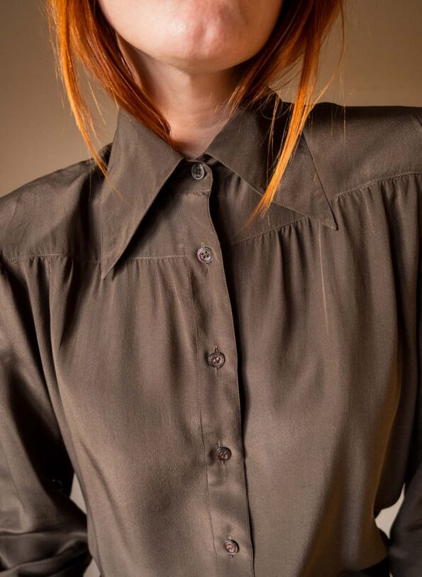 The 100% silk brown 70’s blouse - Size up to 36 - Image 4