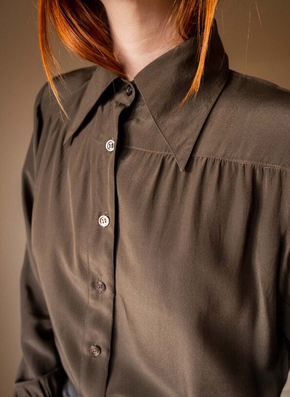 The 100% silk brown 70’s blouse - Size up to 36