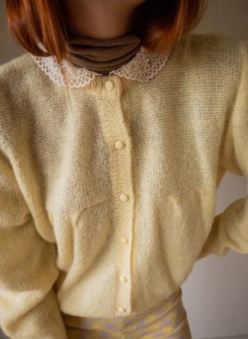 The soft yellow with lace cardigan - Size up to 40