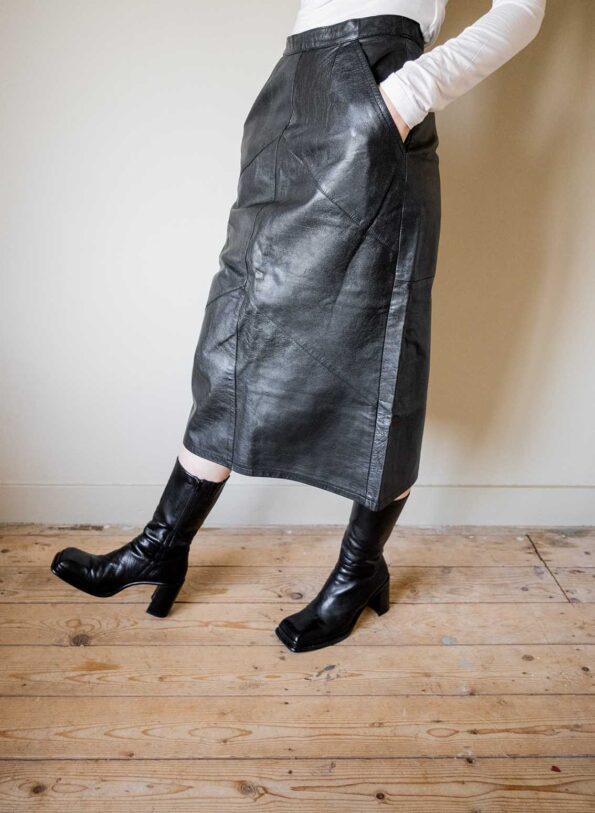 The 100% leather pencil skirt - Size up to 36 - Image 2