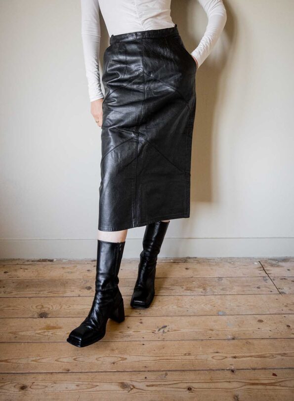 The 100% leather pencil skirt - Size up to 36