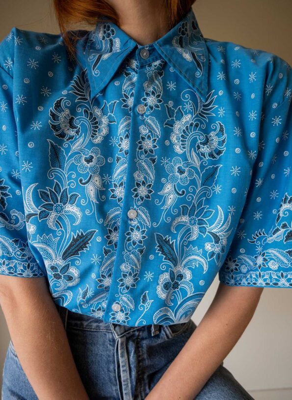 The batik bright blue pattern shirt - Size up to 42 UNISEX - Image 2