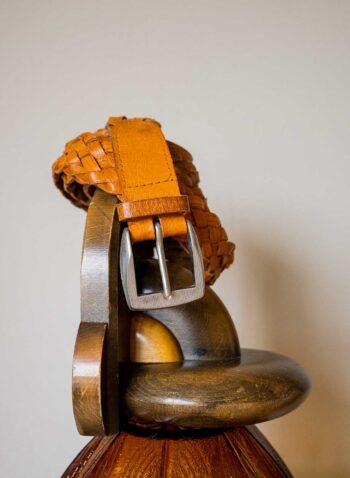 The braided belt in cognac - Size = extra long!