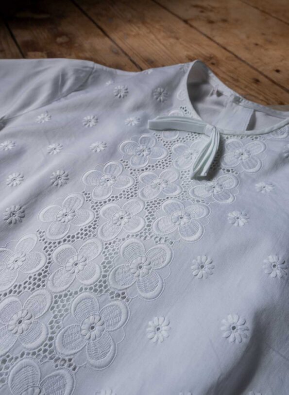 The embroidered 1950’s cotton blouse - Size up to 38 - Image 3