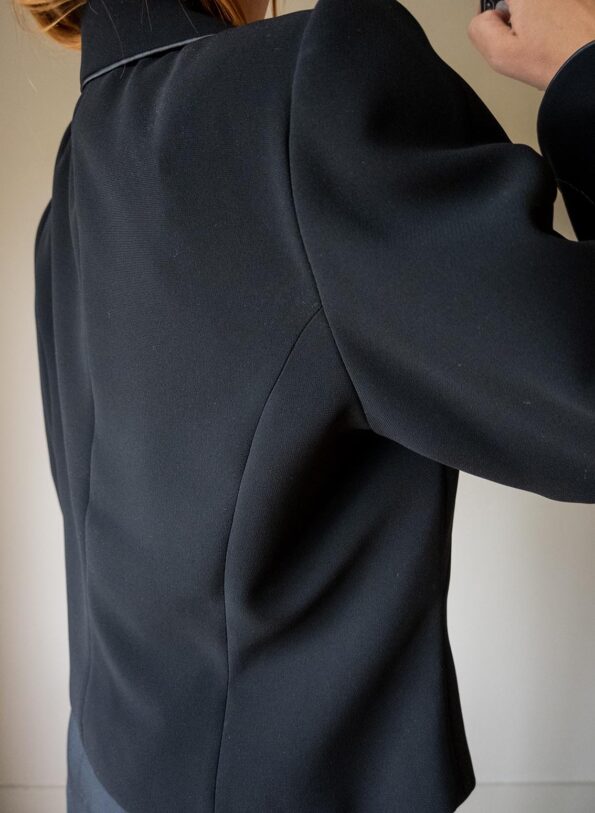 The detailed collar blazer - Size up to 40 - Image 7