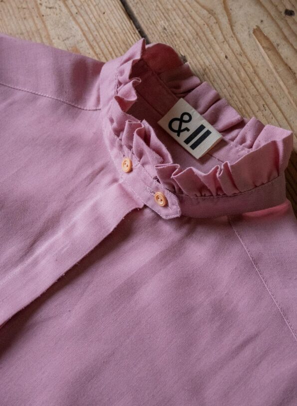 The ruffle blouse in pink - Size up to 36