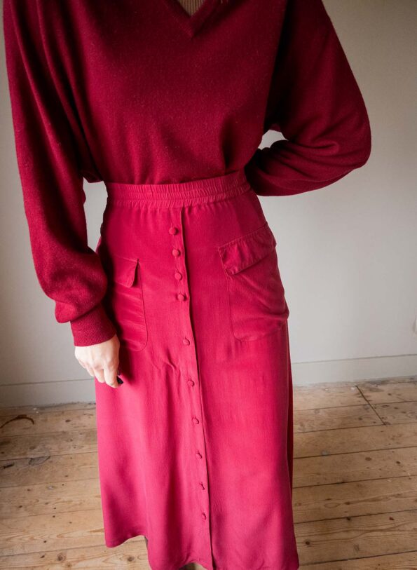 The 100% silk red skirt co-ord - Size 36 up to 40 - Image 4