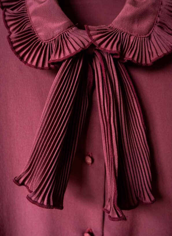 The pleated bow blouse - Size up to 36