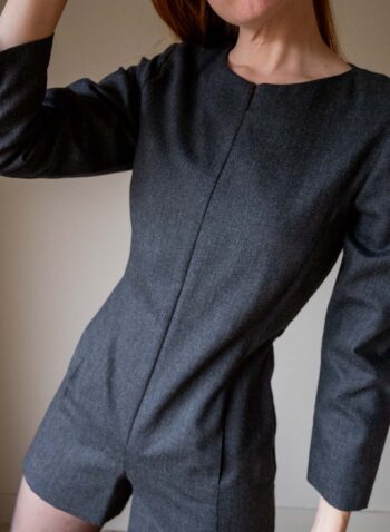 The 100% wool short jumpsuit with long sleeves - Size XS