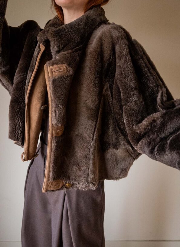 Andpause upcycled: The cropped brown lammy coat - Size up to 40