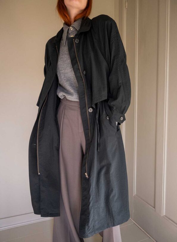 The lightweight black trench inspired 80’s coat - Size up to M - Image 3