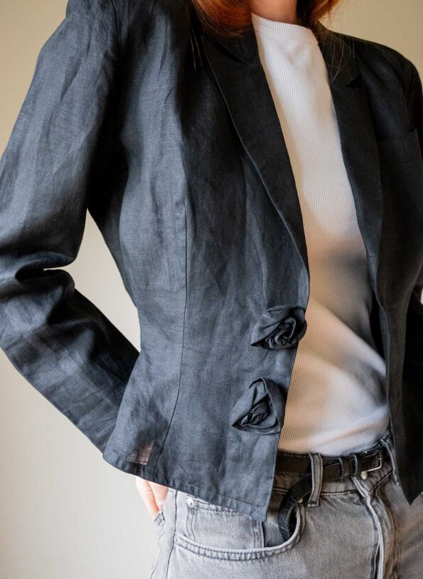 The black linen rose detailed blazer - Size up to XS - Image 5