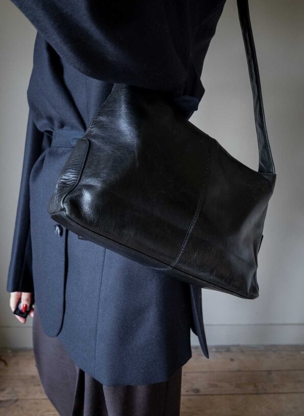 The leather black bag - Image 4