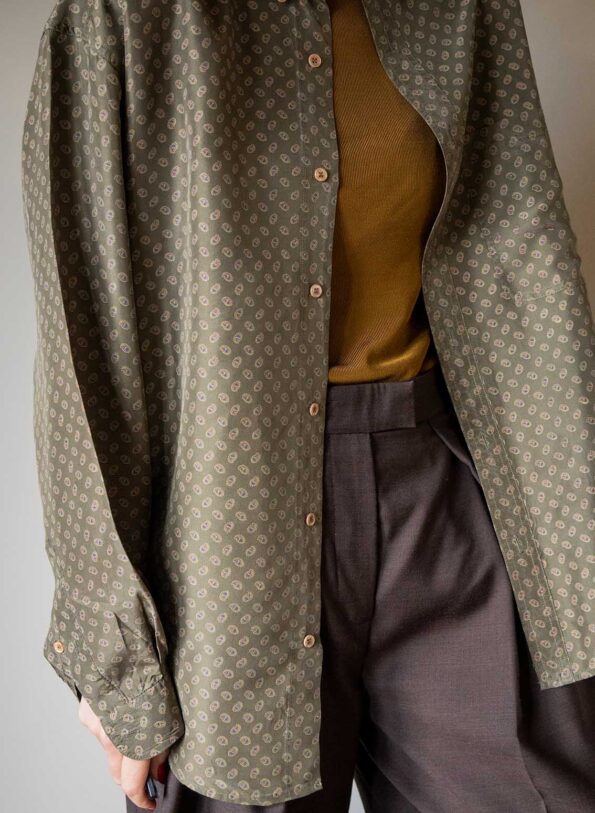 The moss green paisley shirt in 100% silk - Size up to 40 - Image 5
