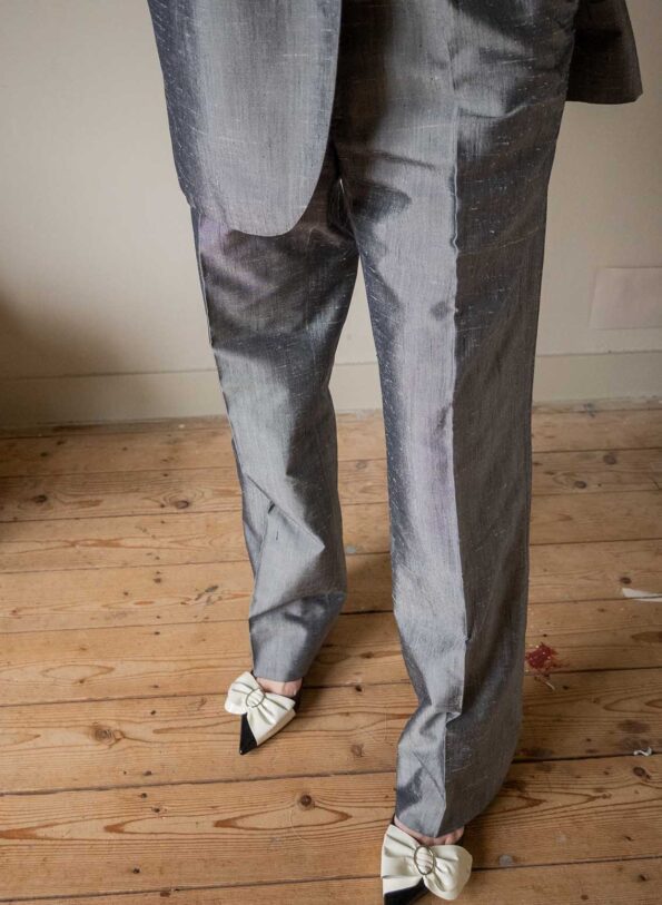 The 100% silk grey suit - Size 40/42 - Image 5