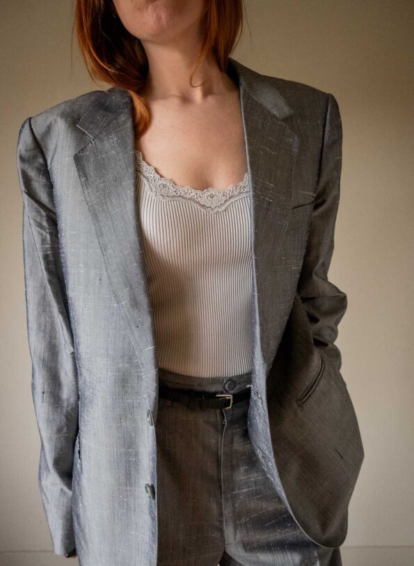 The 100% silk grey suit - Size 40/42 - Image 9
