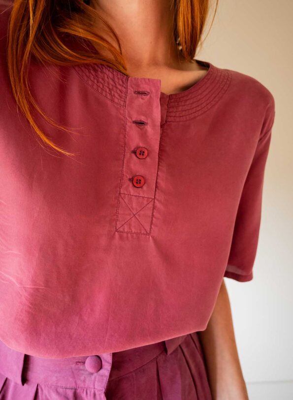 The burgundy 100% silk short sleeve top - Size up to 40 - Image 5