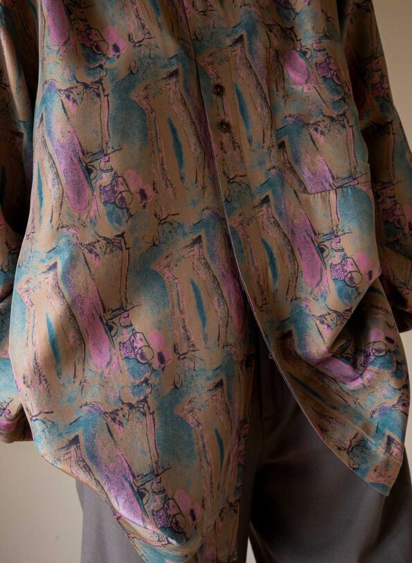 The 80’s printed 100% silk blouse - Size up to XL (unisex) - Image 4