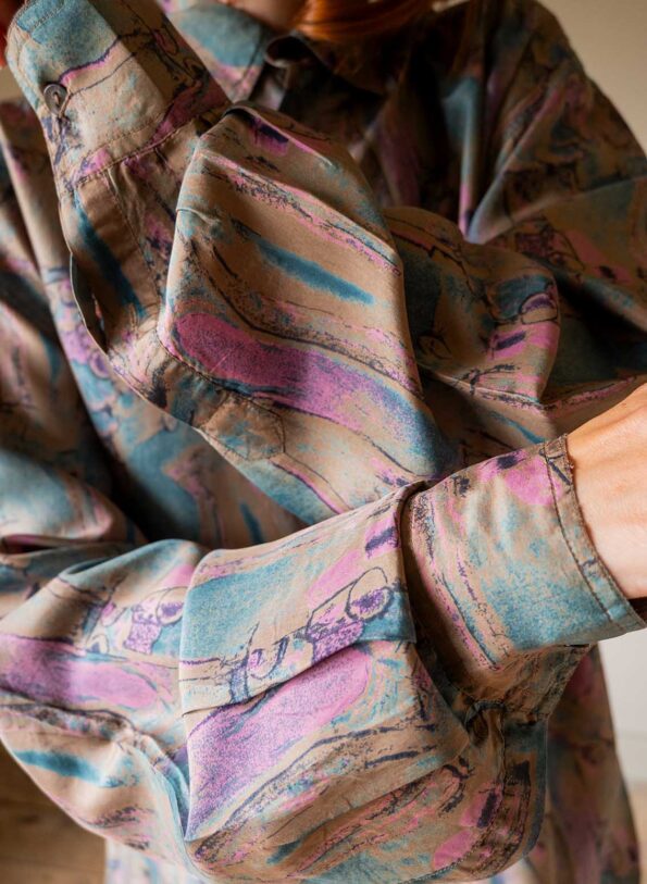 The 80’s printed 100% silk blouse - Size up to XL (unisex) - Image 5