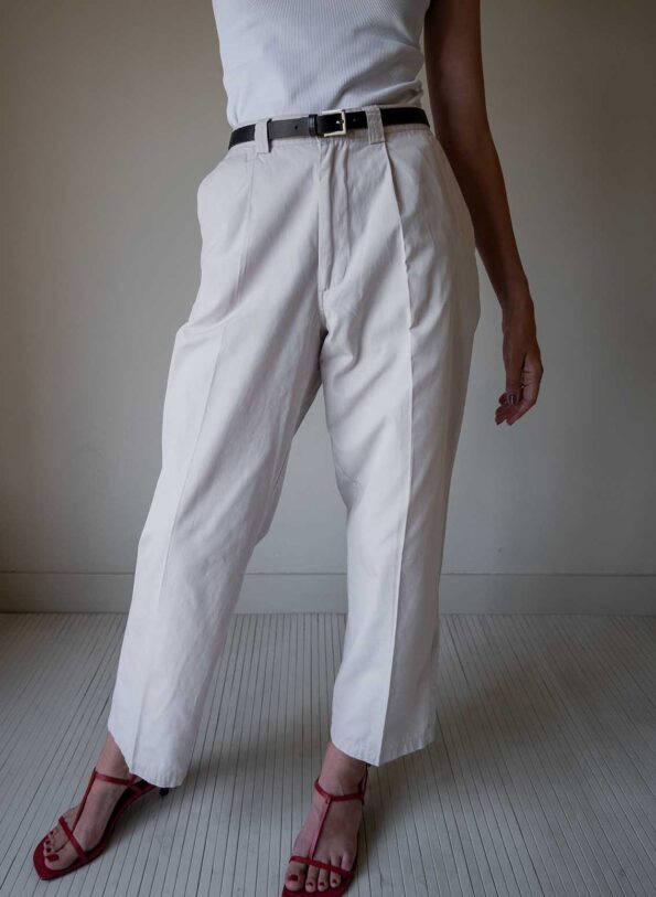 The cotton chino in off white - Size up to L