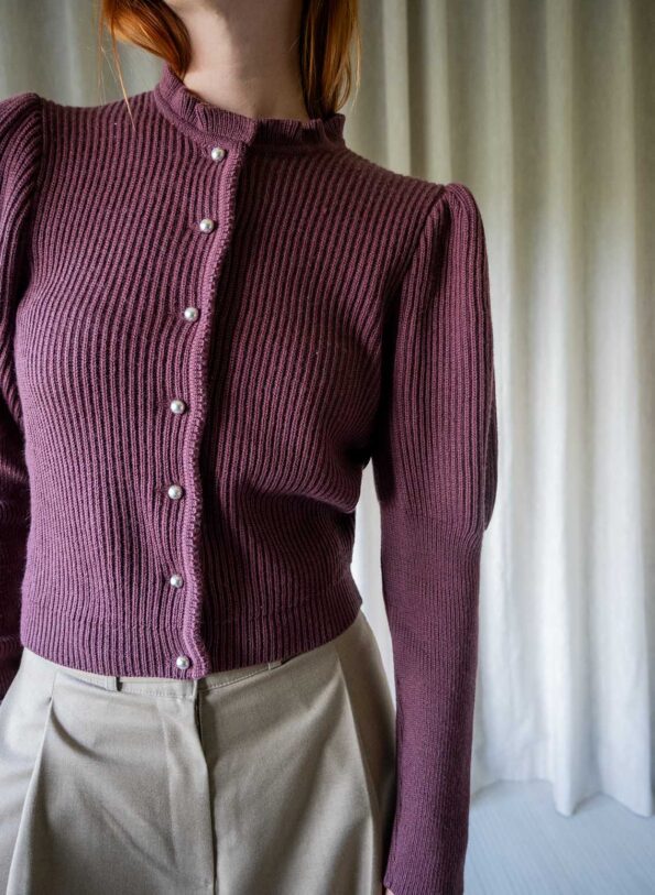 The 100% wool frill knit cardigan in dark raspberry - Size up to S - Image 5