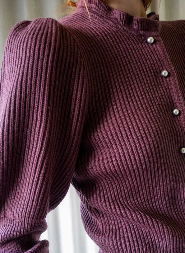 The 100% wool frill knit cardigan in dark raspberry - Size up to S - Image 7