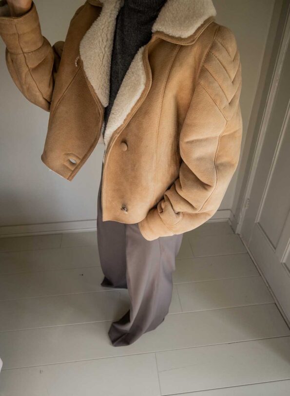&II upcycled: The cropped lammy coat - Size up to L - Image 8