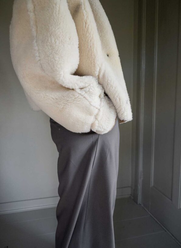 &II upcycled: The cropped lammy coat - Size up to L - Image 10
