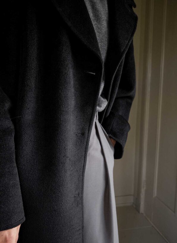 The wool classic coat in black - Size up to 42 - Image 9