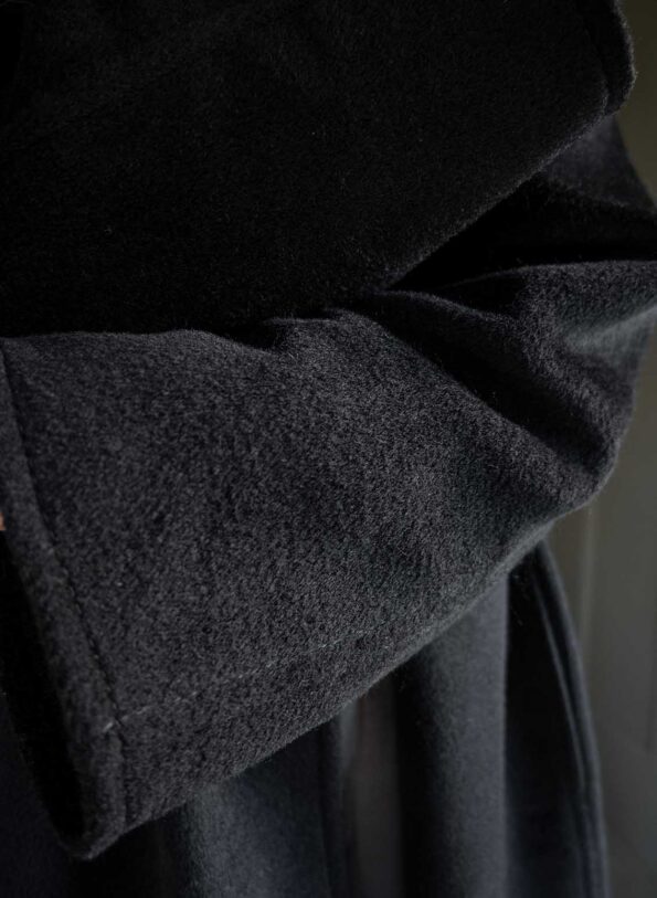 The wool classic coat in black - Size up to 42 - Image 8