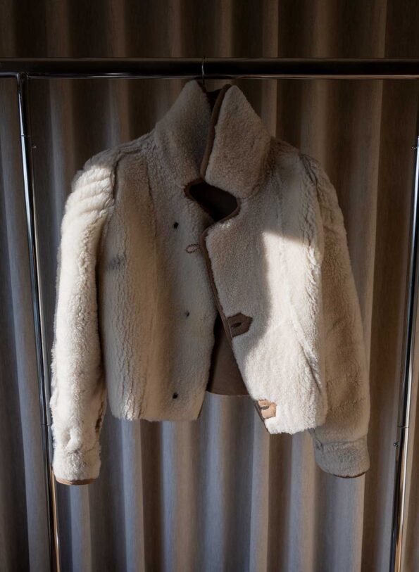 &II upcycled: The cropped lammy coat - Size up to L - Image 16