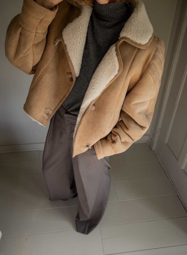 &II upcycled: The cropped lammy coat - Size up to L - Image 5