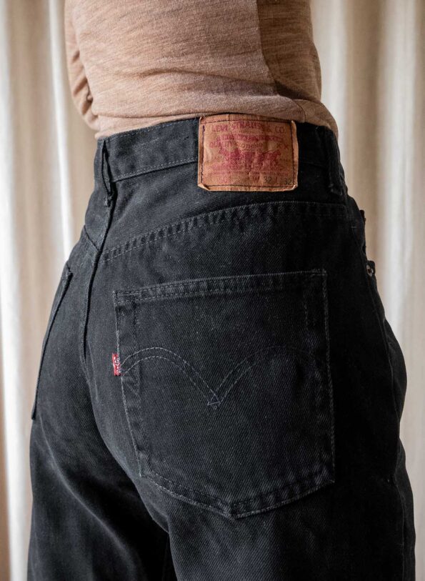 The vintage black Levi’s 501 - Size up to 28 inch - Image 5