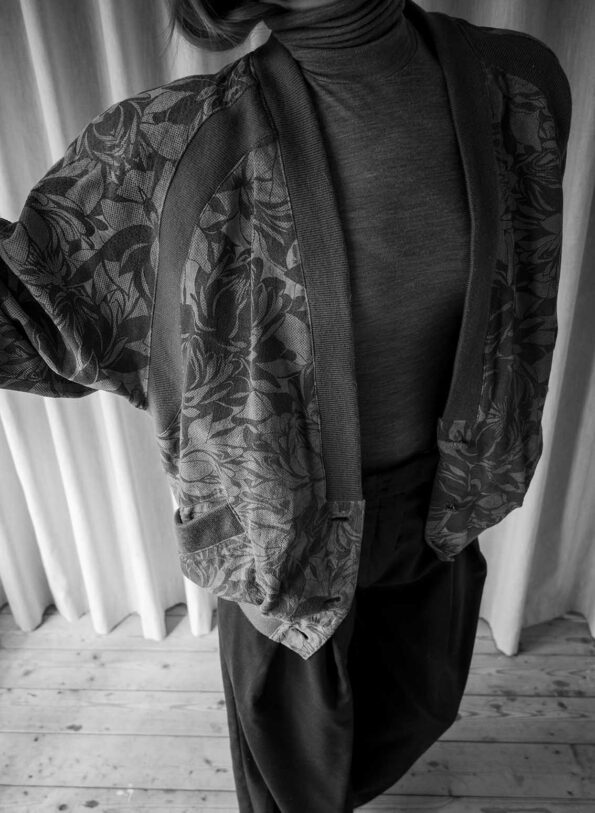 The perforated suede leather jacket - Size up to 42 - Image 3
