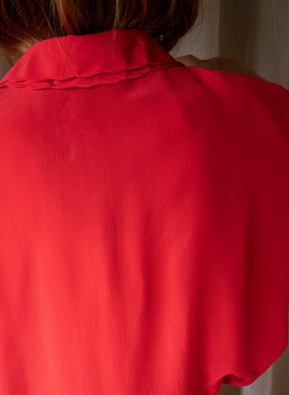 The 100% silk detailed red blouse - Size up to M - Image 8