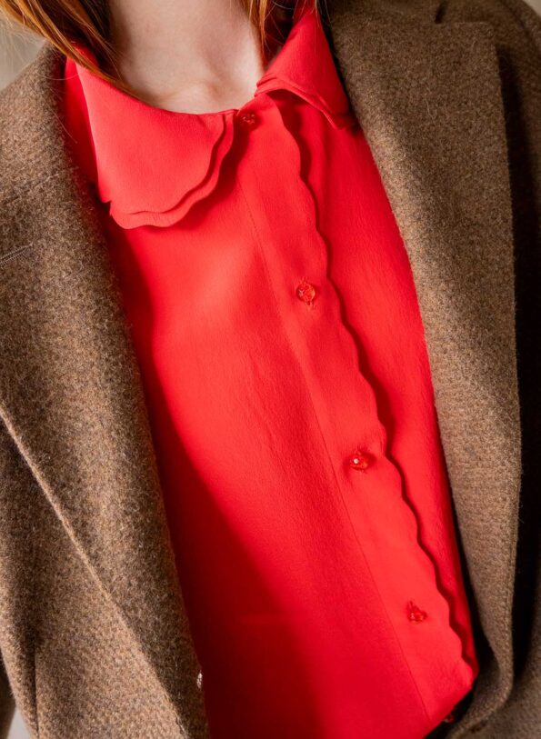 The 100% silk detailed red blouse - Size up to M - Image 9