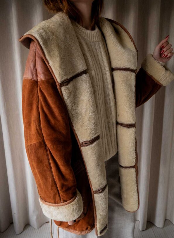 The hooded lammy coat - Size up to 40