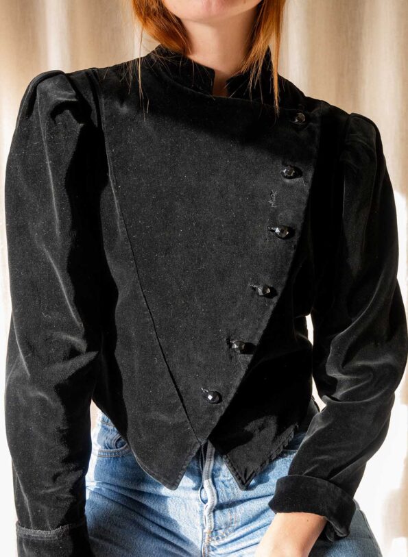 The YVES SAINT LAURENT black velour jacket - Size up to S - Image 8