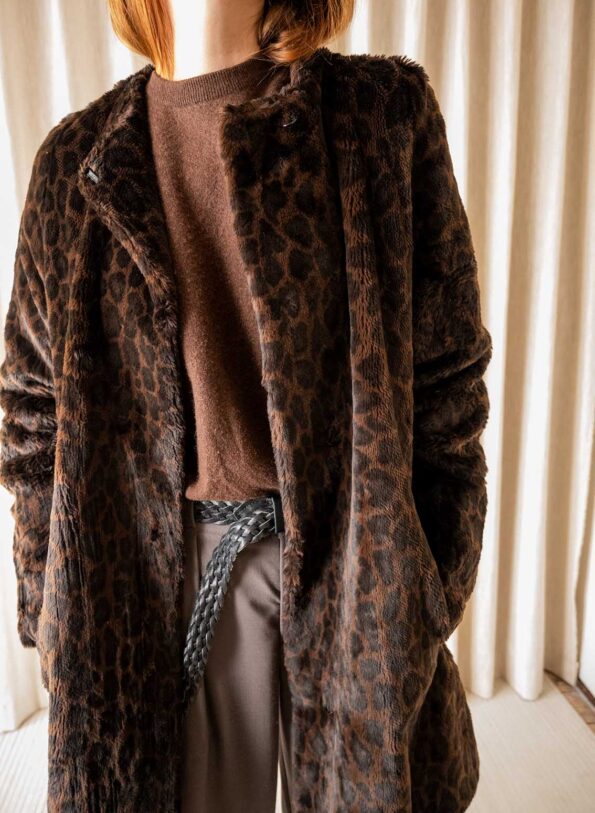 The leopard fake fur coat - Size up to L - Image 3