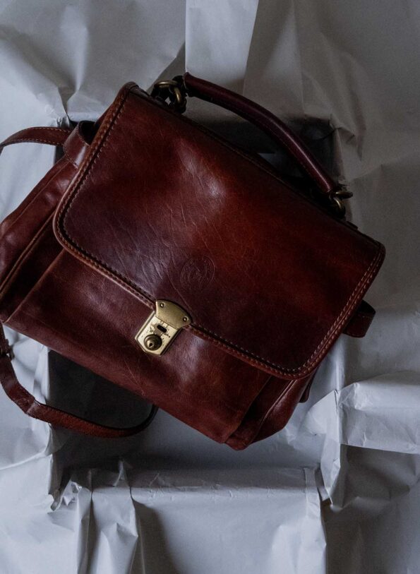 The cognac briefcase in 100% leather - Image 3