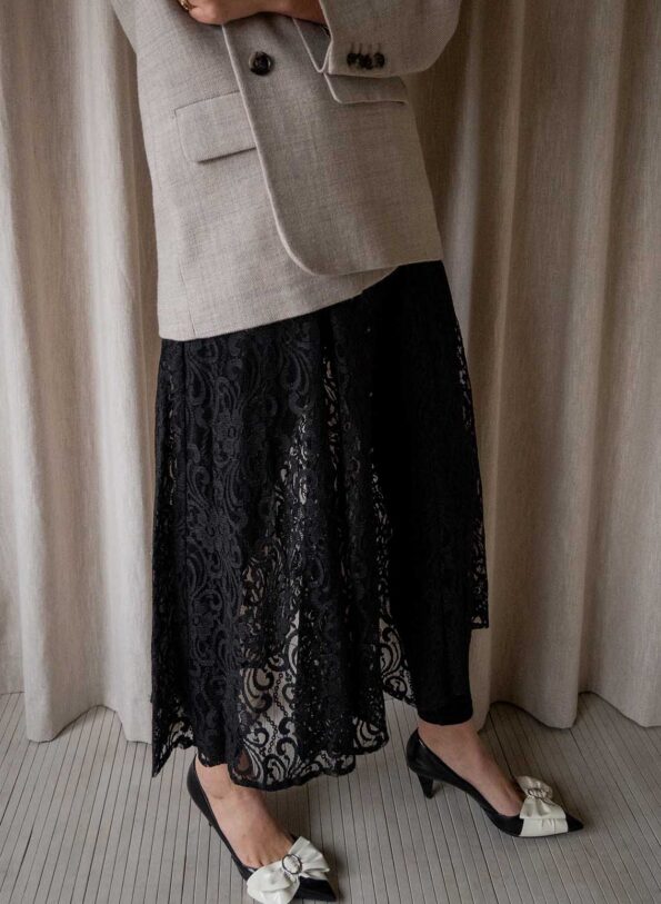The Lace dress - Size up to 36 - Image 5