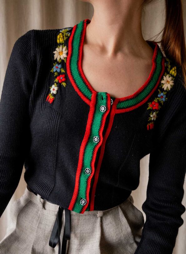 The fancy detailed black and red knit - Size up to S - Image 5