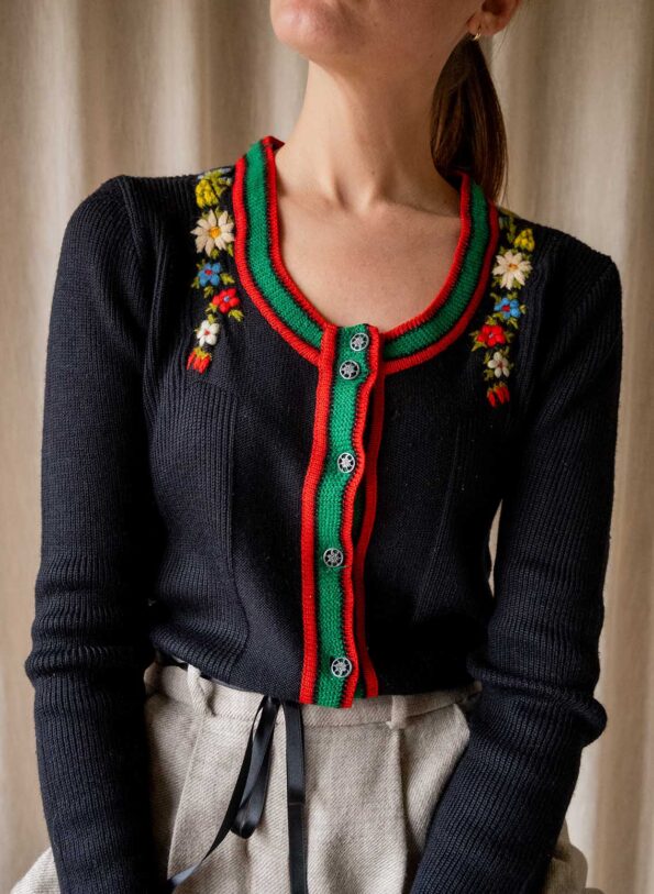 The fancy detailed black and red knit - Size up to S - Image 6