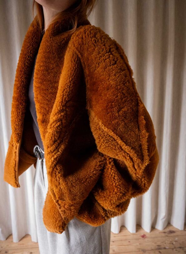 &II Upcycled: The terra cropped lammy coat - Size up to 42