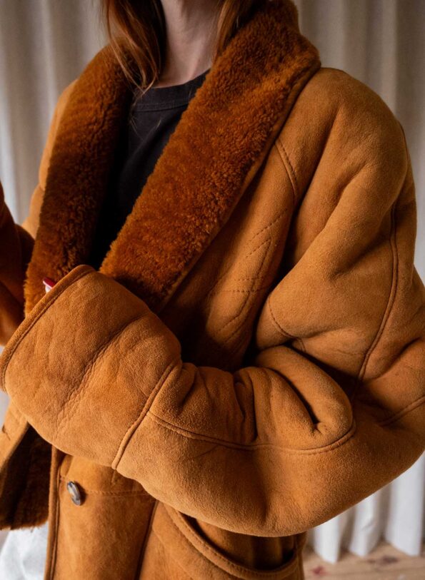 &II Upcycled: The terra cropped lammy coat - Size up to 42 - Image 4
