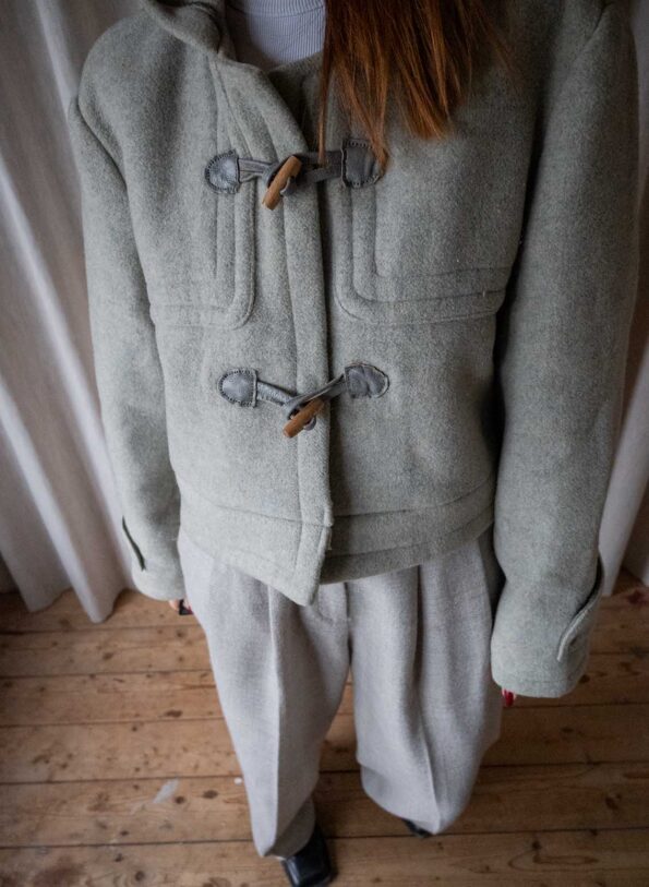 &II upcycled: The light grey double face wool duffelcoat - Size up to 40 - Image 7